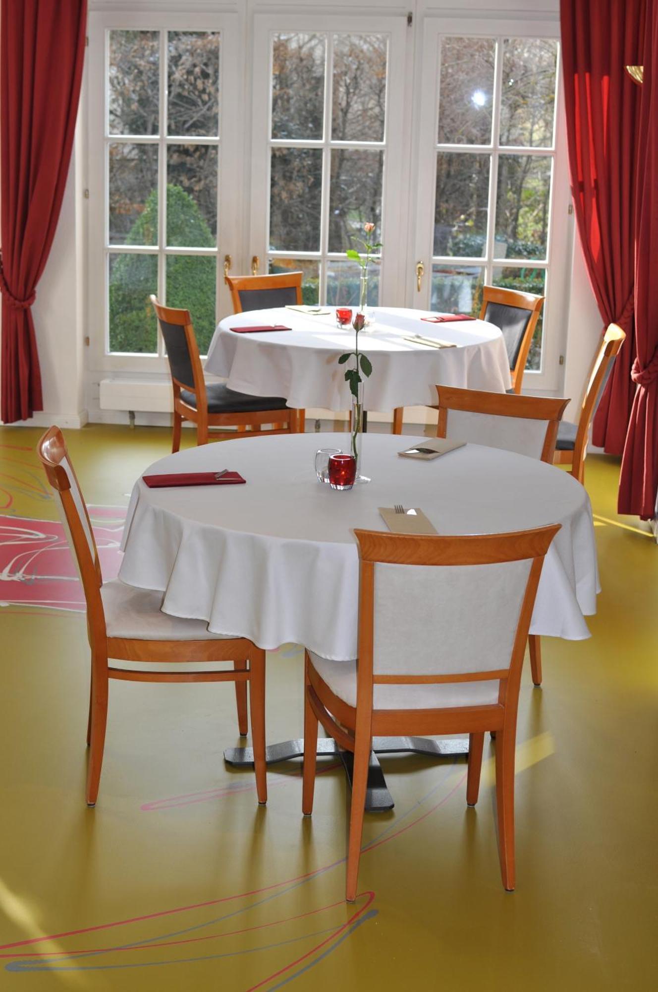 Hotel Krone Ueberlingen Am Ried ジンゲン エクステリア 写真
